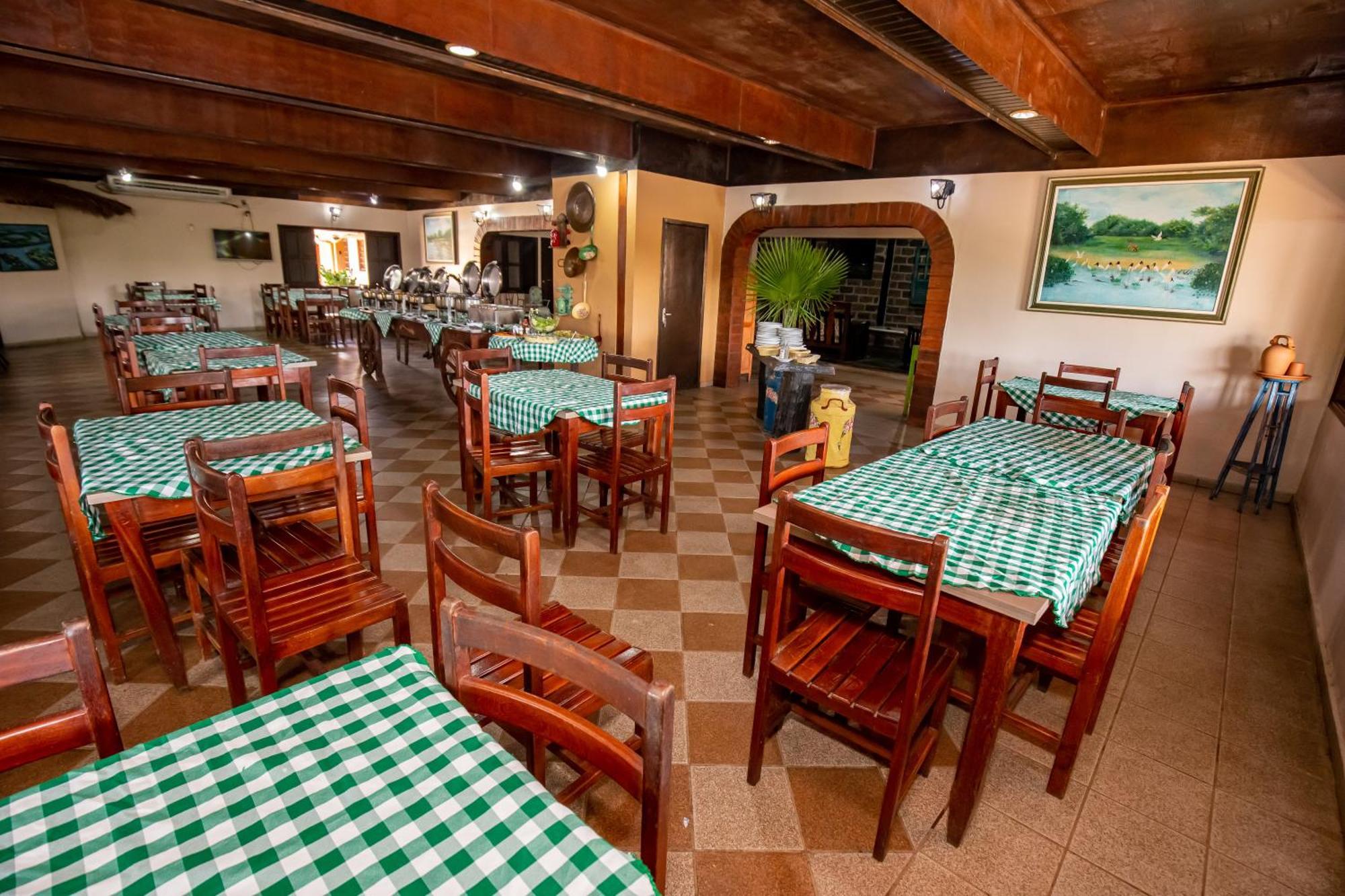 潘塔纳尔马托格罗索酒店 Poconé 外观 照片